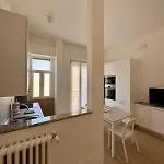 Corso Garibaldi 73 *
